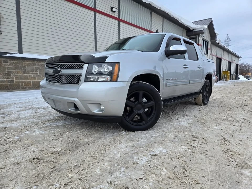 2012 Chevrolet Avalanche - Image 15 of 20