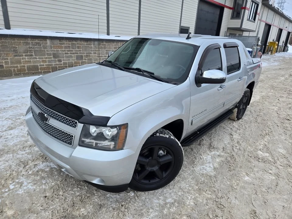 2012 Chevrolet Avalanche - Image 16 of 20