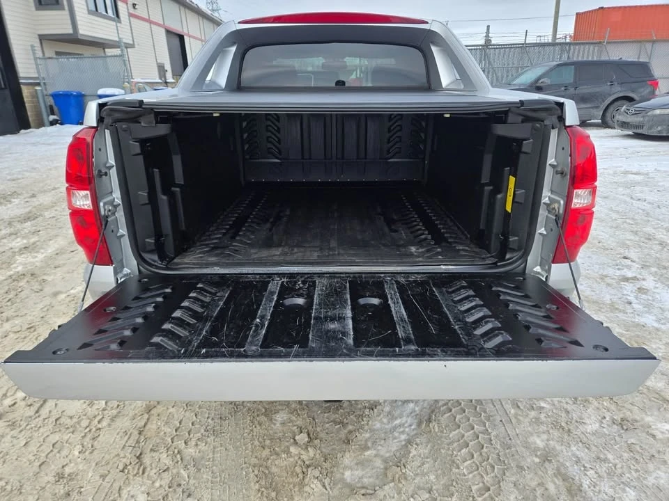 2012 Chevrolet Avalanche - Image 8 of 20