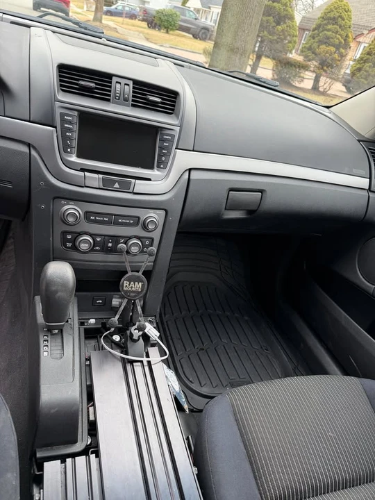 2012 Chevrolet Caprice - Image 9 of 19