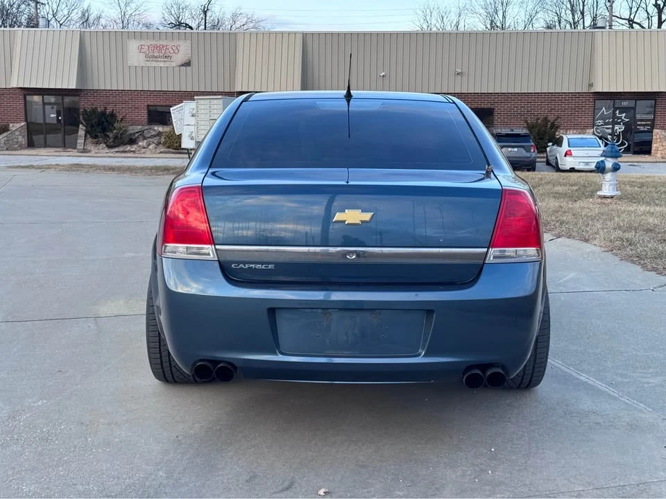 2012 Chevrolet Caprice - Image 2 of 18