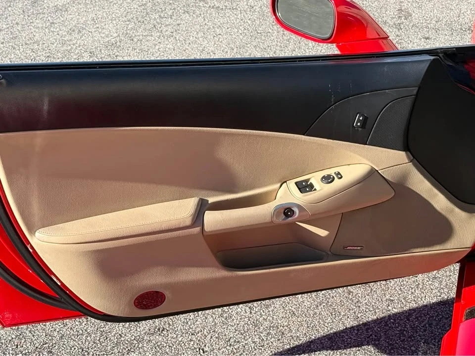2012 Chevrolet Corvette C6 - Image 10 of 17