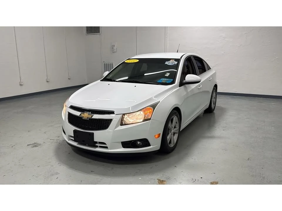 2012 Chevrolet Cruze - Image 2 of 11