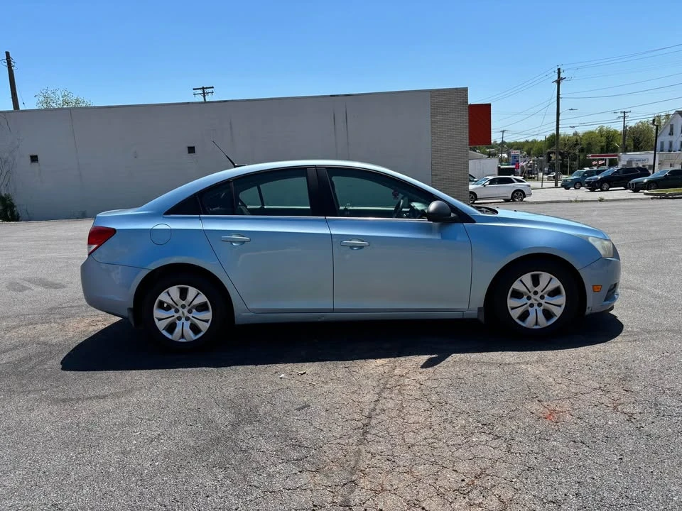 2012 Chevrolet Cruze - Image 4 of 12