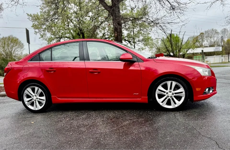 2012 Chevrolet Cruze - Image 10 of 19