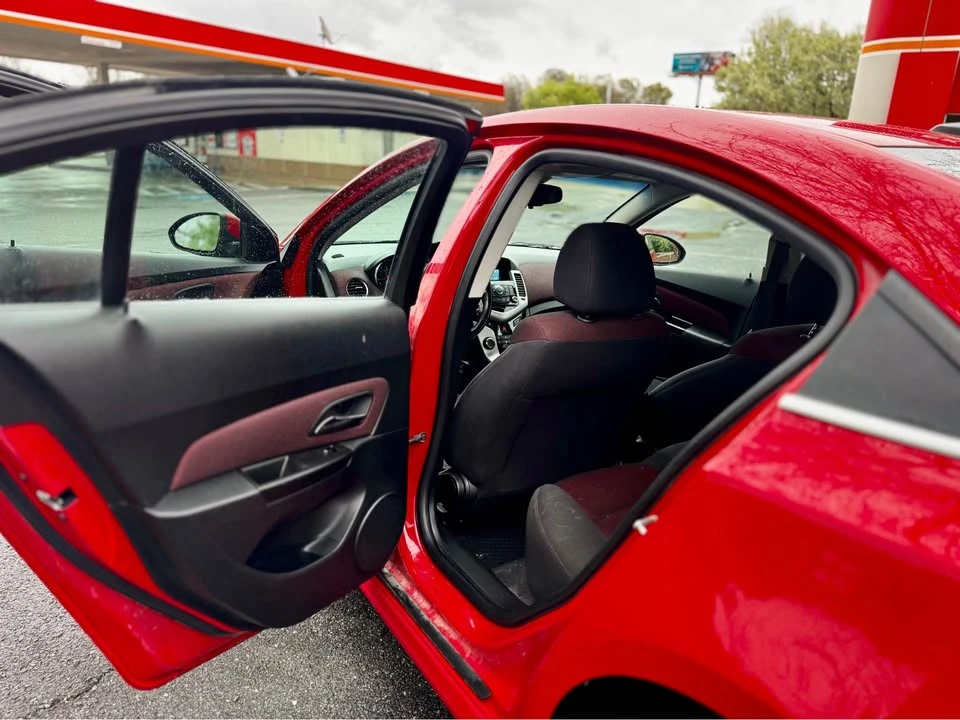 2012 Chevrolet Cruze - Image 16 of 19