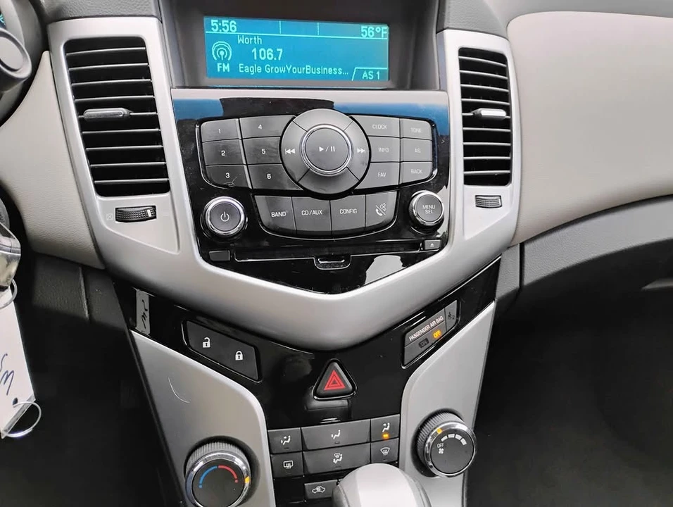 2012 Chevrolet Cruze - Image 8 of 9