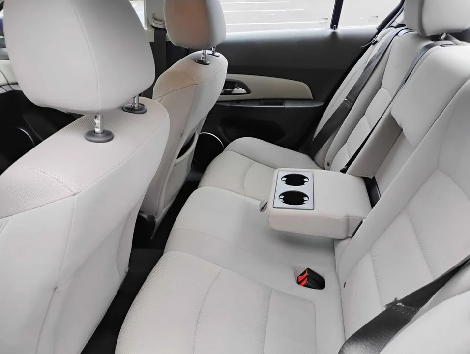 2012 Chevrolet Cruze - Image 7 of 9