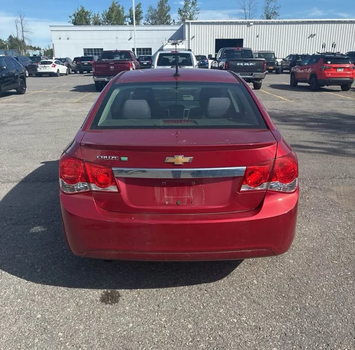 2012 Chevrolet Cruze - Image 4 of 11
