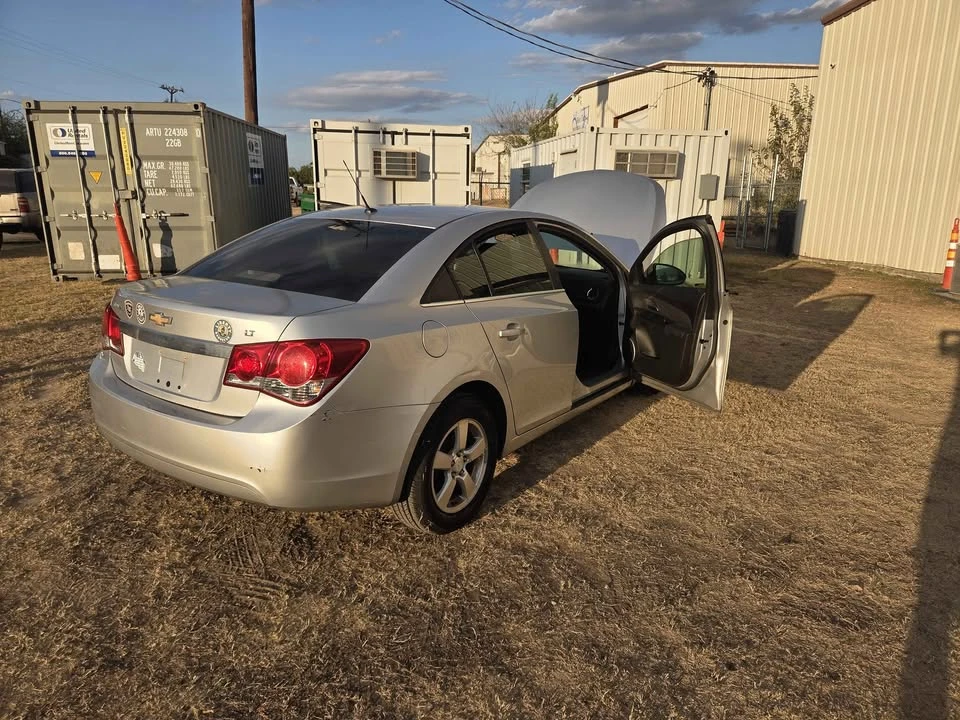 2012 Chevrolet Cruze - Image 3 of 9