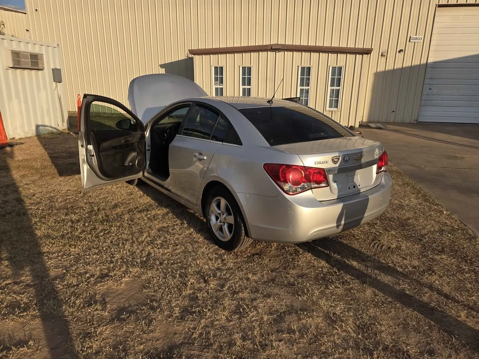 2012 Chevrolet Cruze - Image 4 of 9