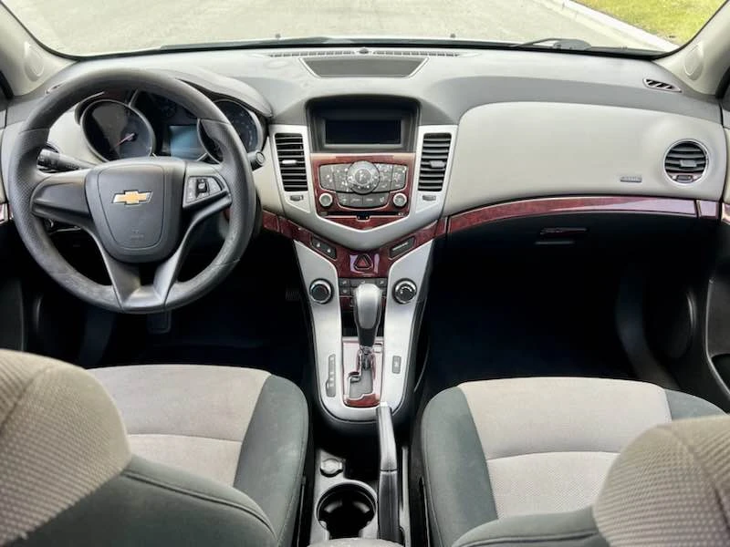 2012 Chevrolet Cruze - Image 9 of 11