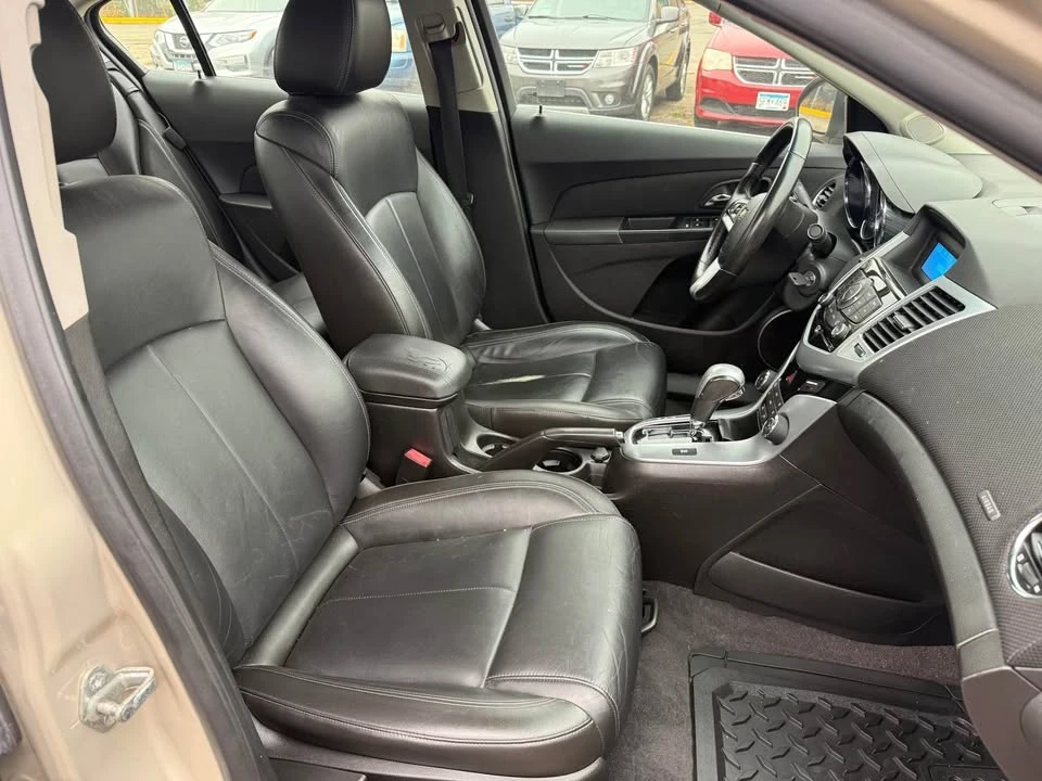 2012 Chevrolet Cruze - Image 6 of 7