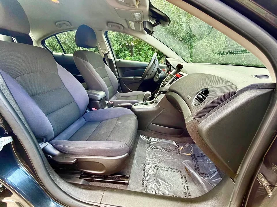 2012 Chevrolet Cruze - Image 7 of 9