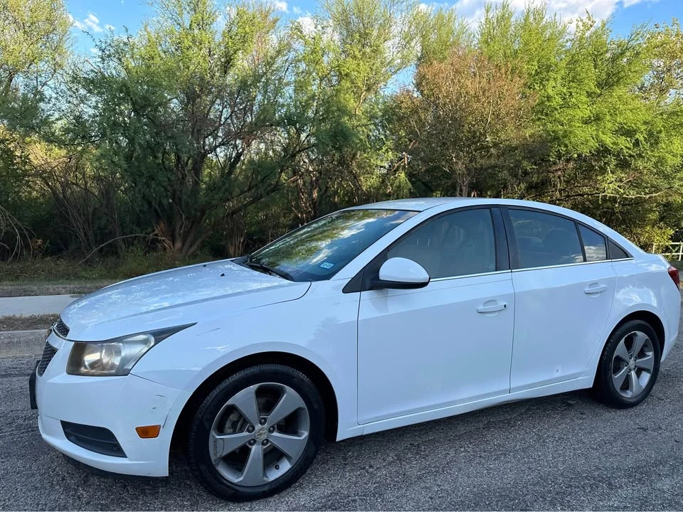 2012 Chevrolet Cruze - Image 4 of 15