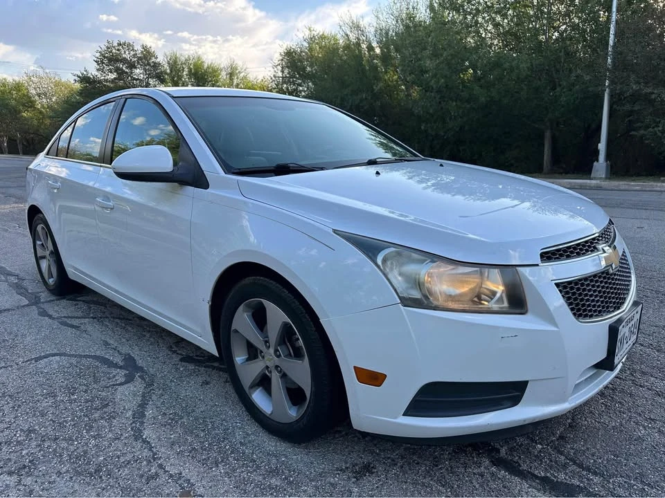 2012 Chevrolet Cruze - Image 8 of 15