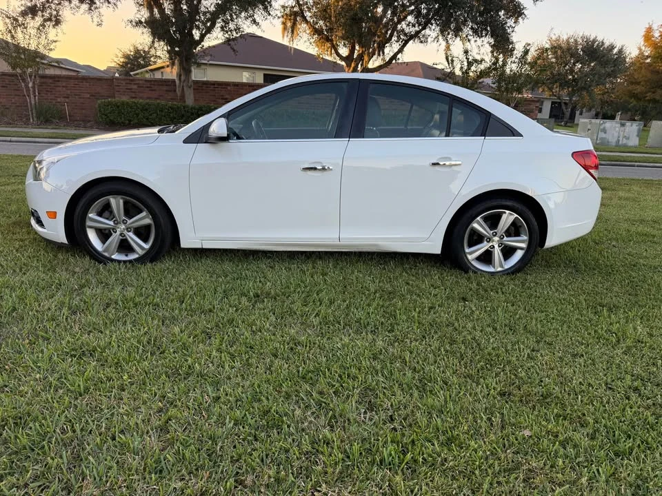 2012 Chevrolet Cruze - Image 3 of 17