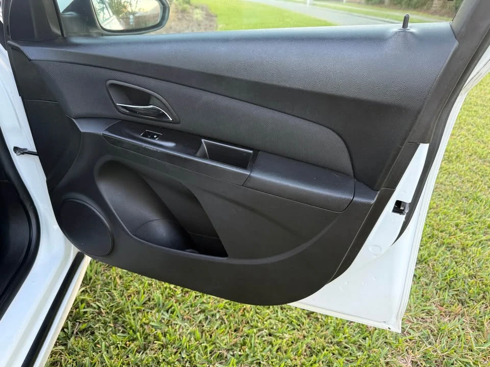 2012 Chevrolet Cruze - Image 15 of 17