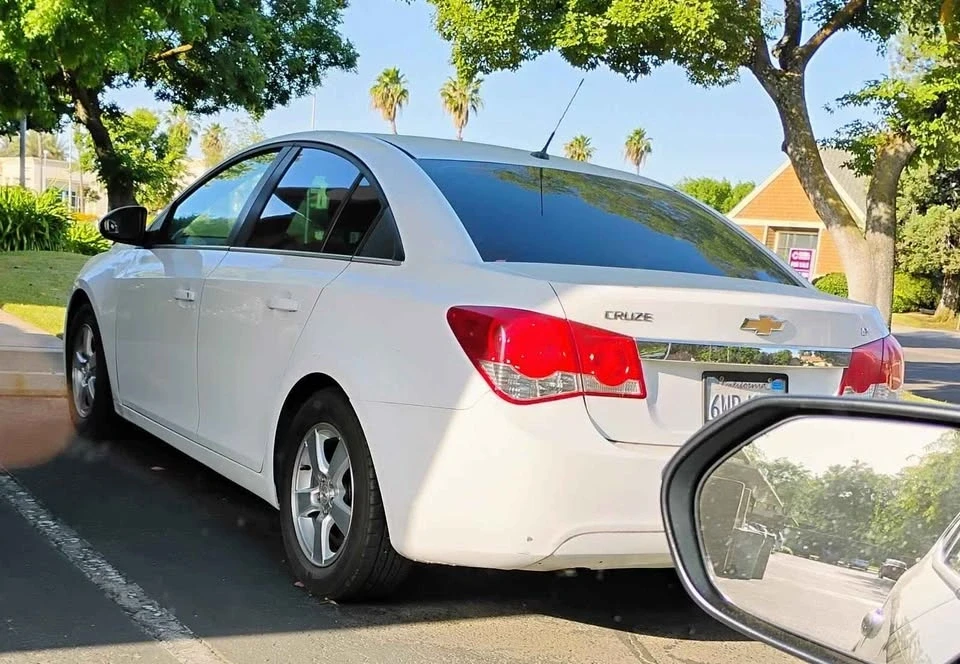 2012 Chevrolet Cruze - Image 4 of 10