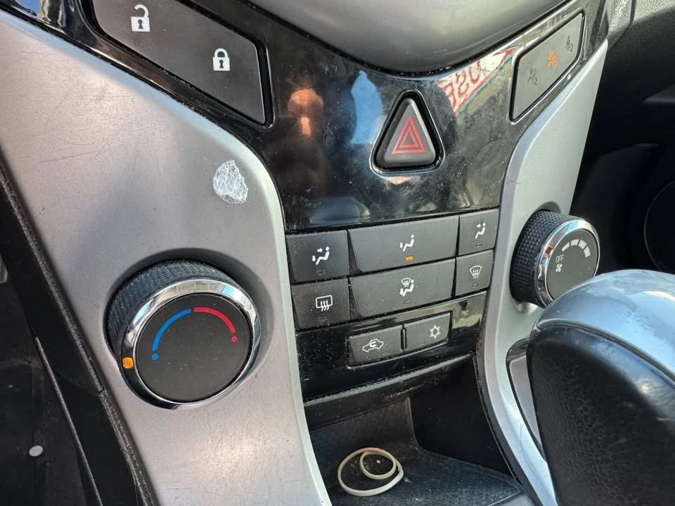 2012 Chevrolet Cruze - Image 11 of 12