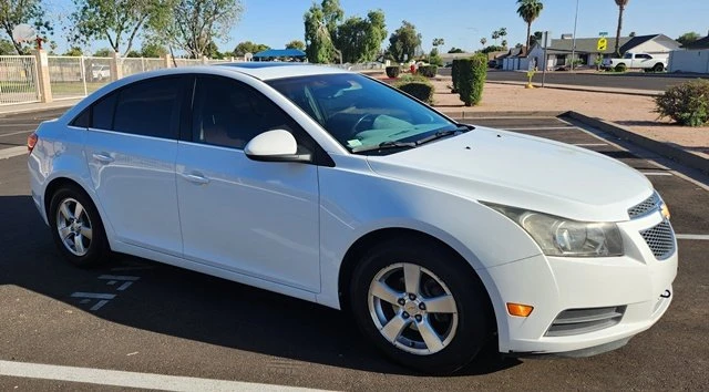 2012 Chevrolet Cruze - Image 2 of 9