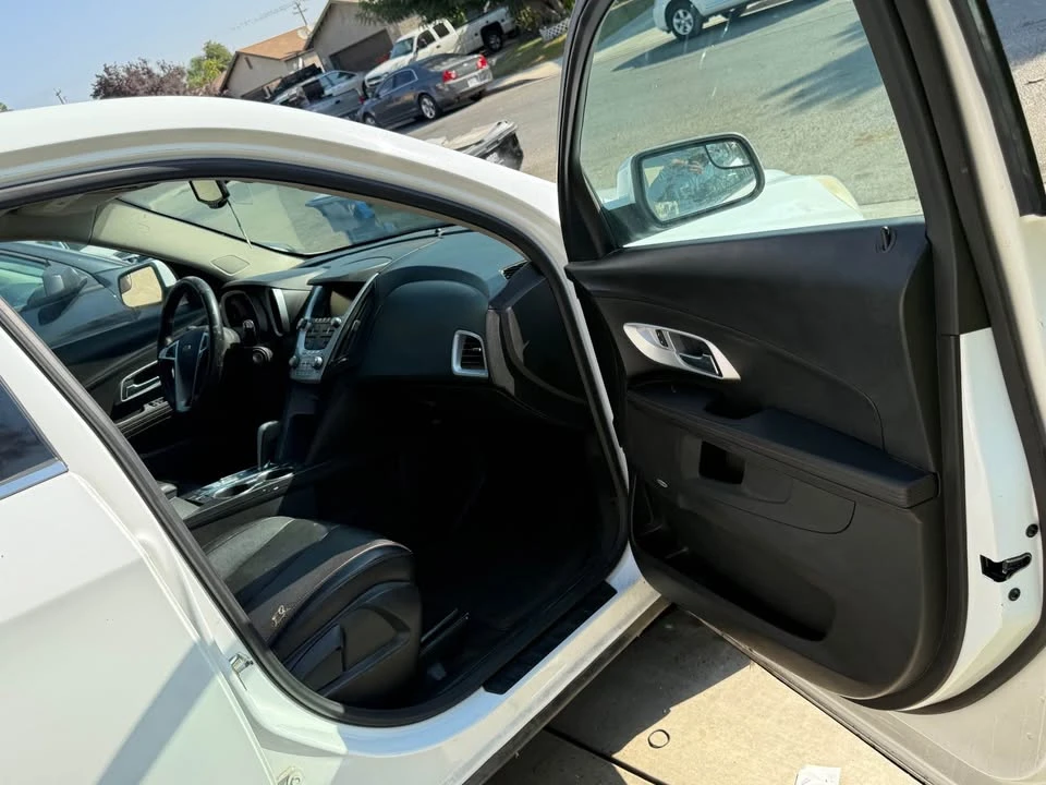 2012 Chevrolet Equinox - Image 12 of 15