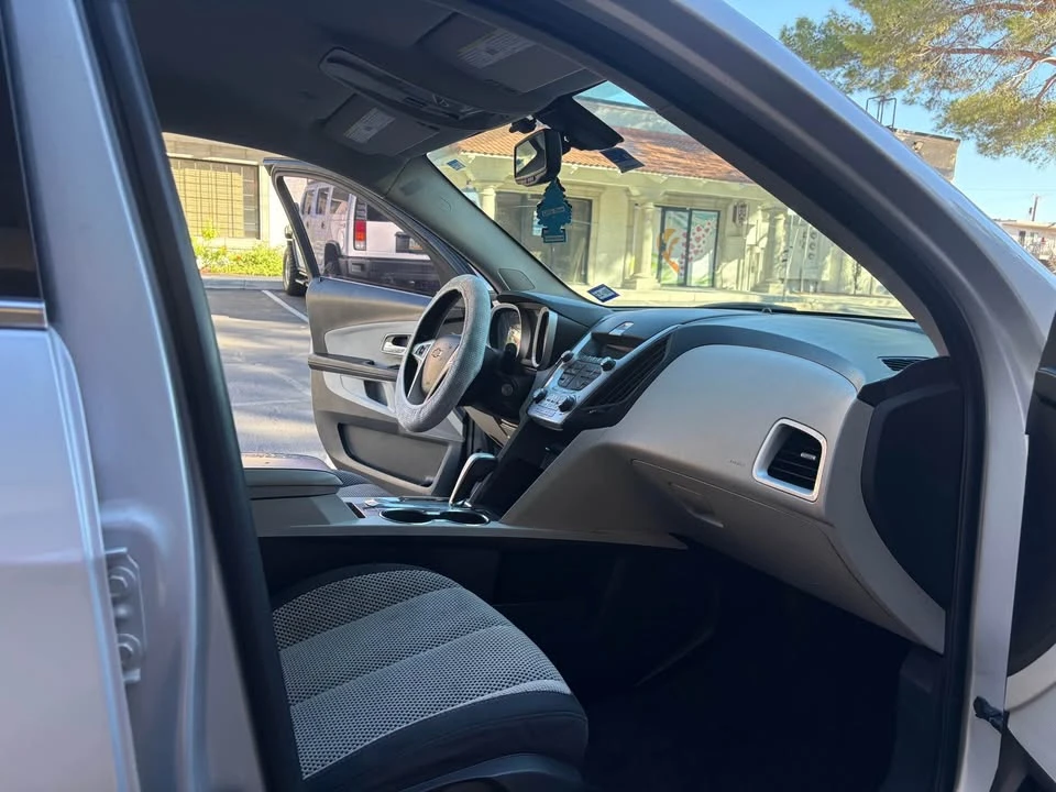 2012 Chevrolet Equinox - Image 9 of 12