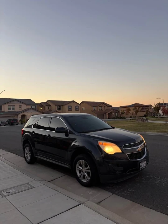 2012 Chevrolet Equinox - Image 2 of 12