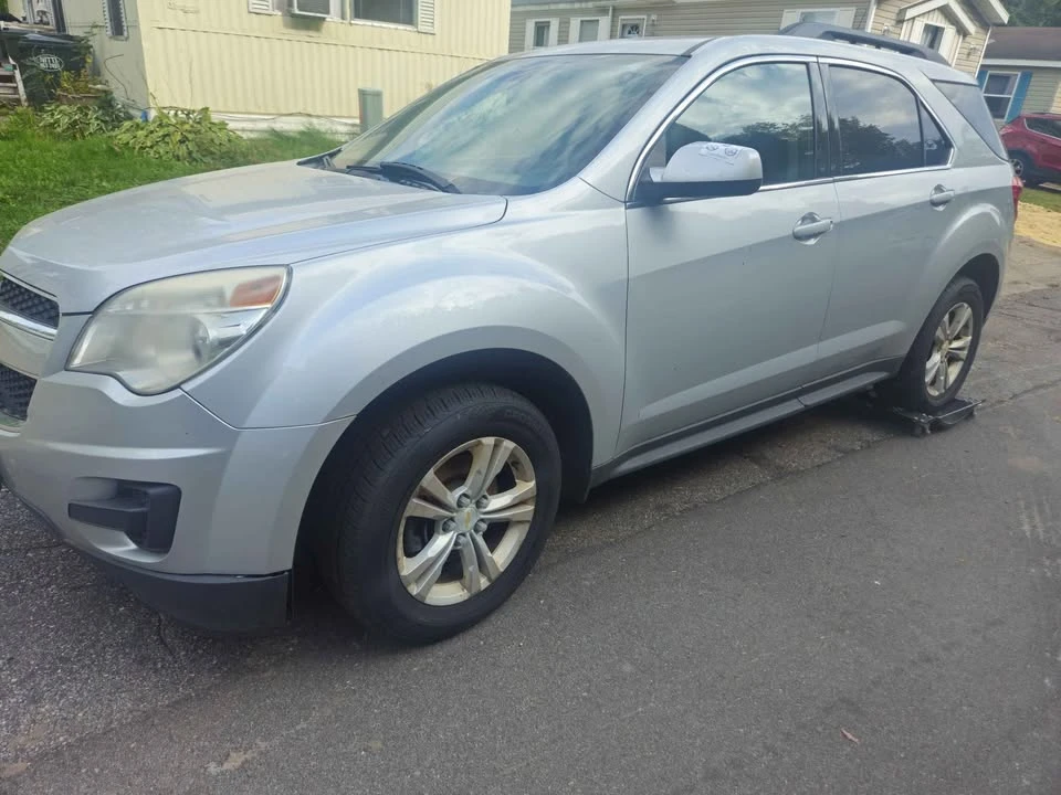 2012 Chevrolet Equinox - Image 2 of 7