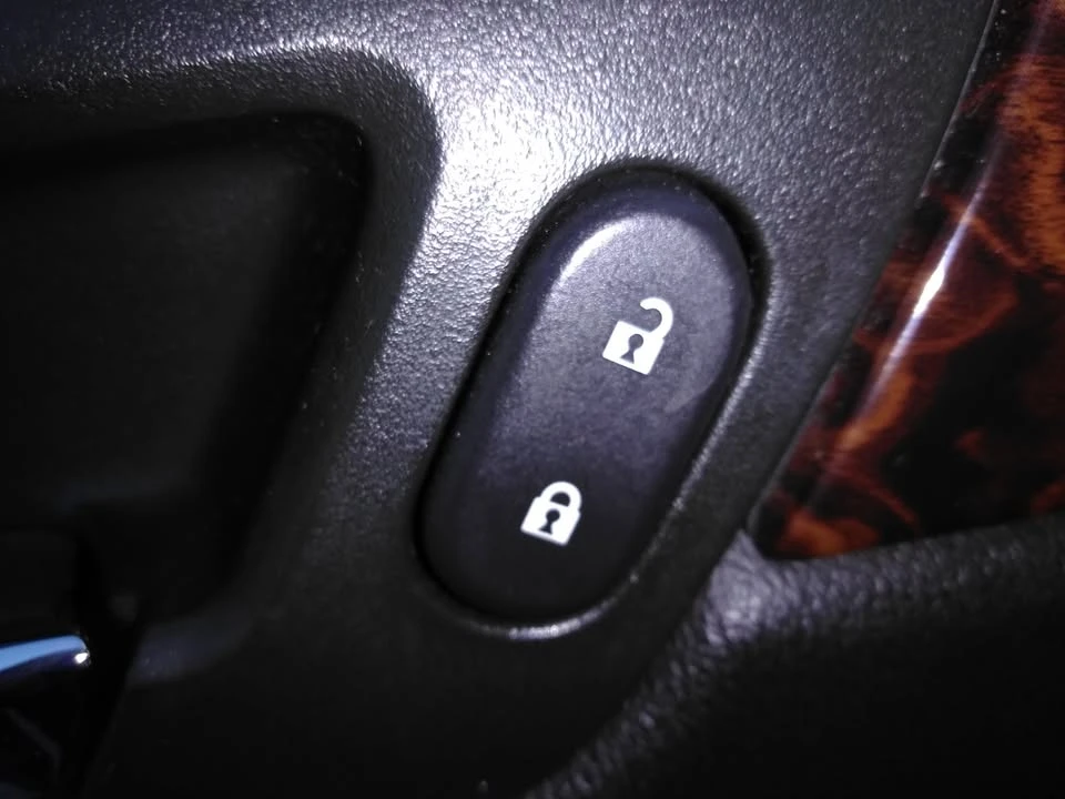 2012 Chevrolet Impala 9th Gen - Image 13 of 20