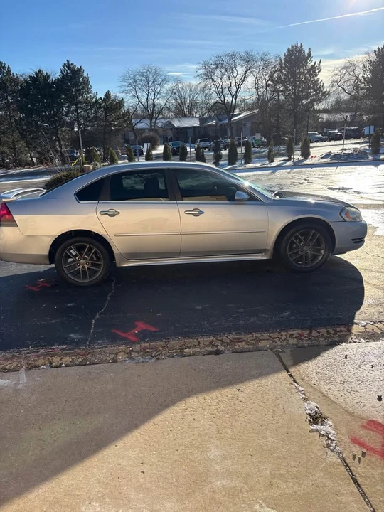 2012 Chevrolet Impala 9th Gen - Image 2 of 9