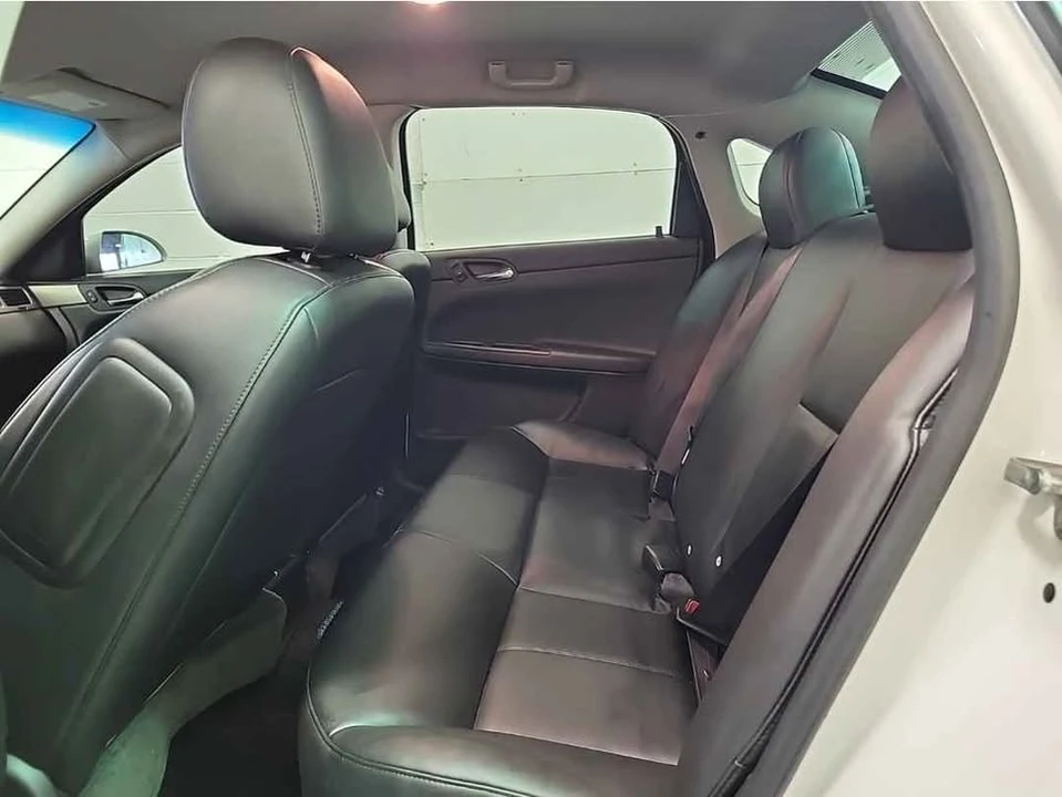 2012 Chevrolet Impala 9th Gen - Image 14 of 17