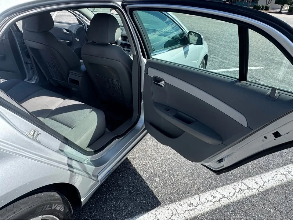 2012 Chevrolet Malibu - Image 7 of 8