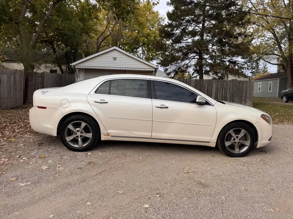 2012 Chevrolet Malibu - Image 2 of 19