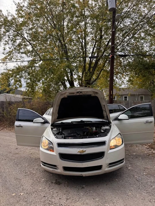 2012 Chevrolet Malibu - Image 18 of 19