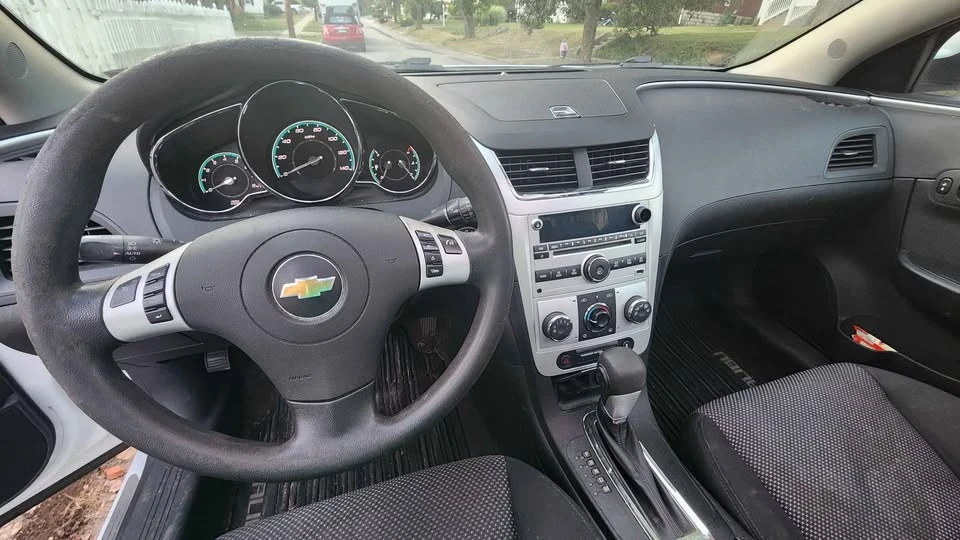 2012 Chevrolet Malibu - Image 4 of 14