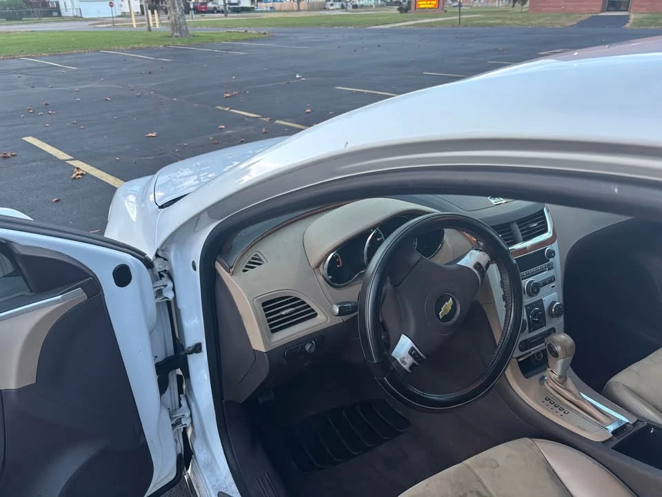 2012 Chevrolet Malibu - Image 6 of 19