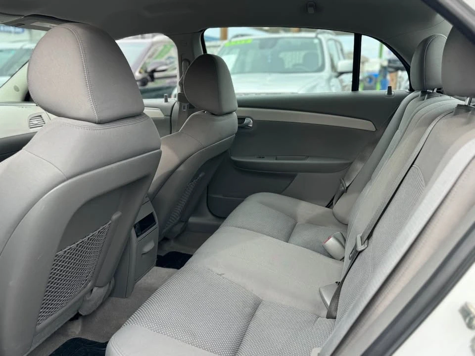 2012 Chevrolet Malibu - Image 6 of 7