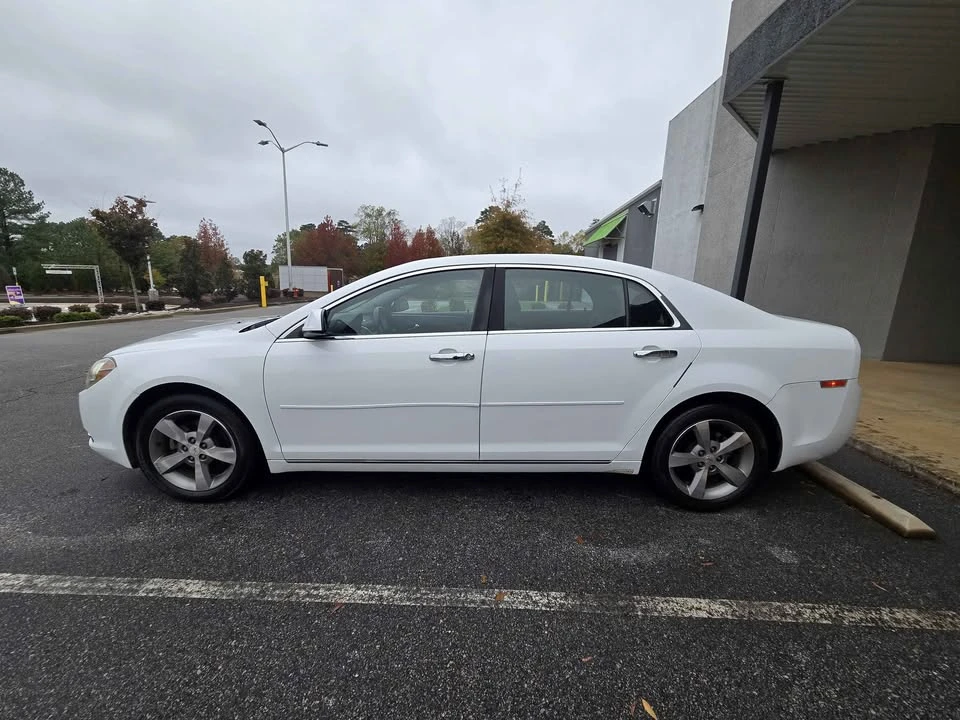 2012 Chevrolet Malibu - Image 2 of 17