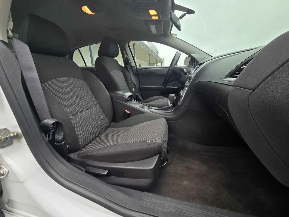 2012 Chevrolet Malibu - Image 14 of 17