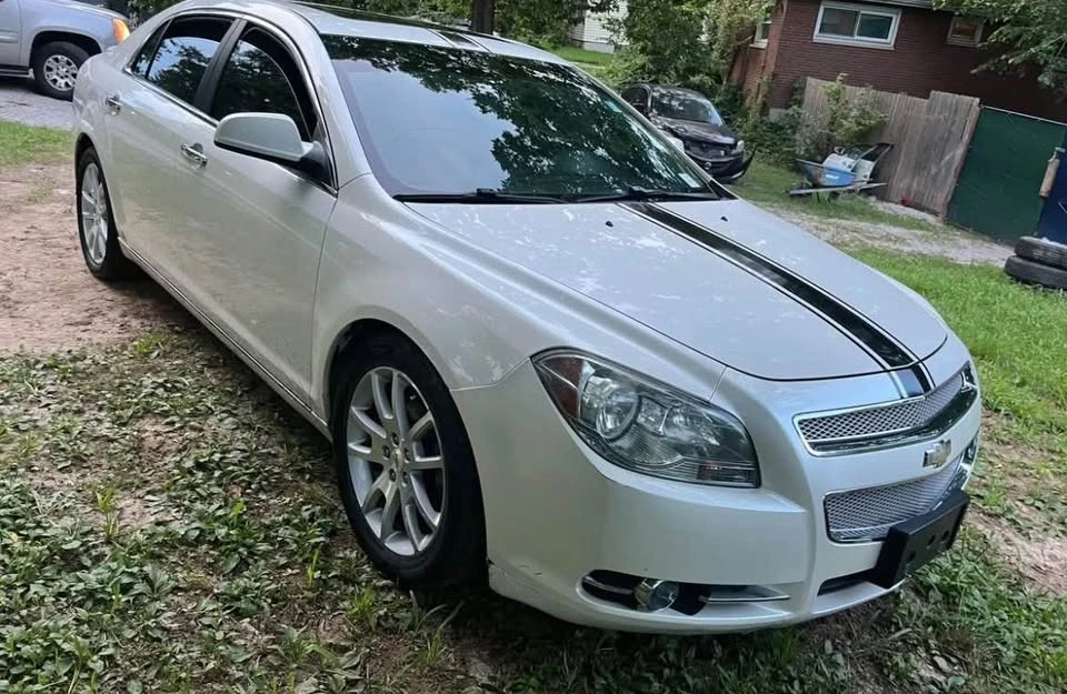 2012 Chevrolet Malibu - Image 2 of 5