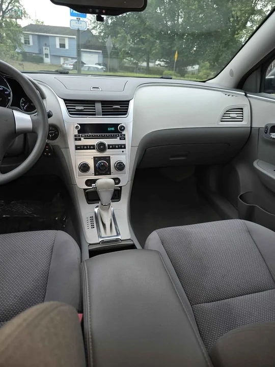 2012 Chevrolet Malibu - Image 2 of 11