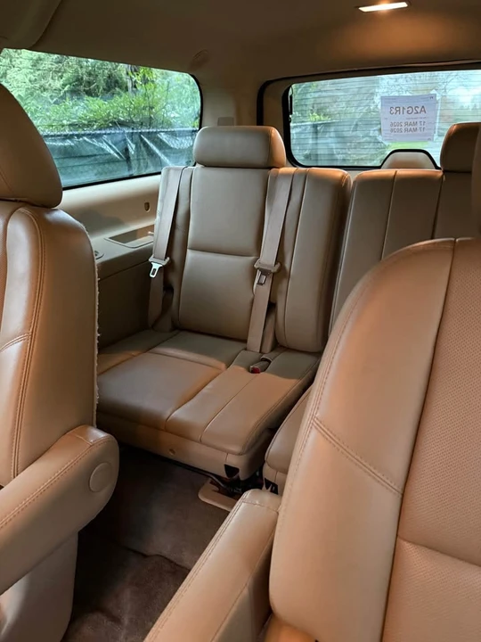 2012 Chevrolet Suburban 10th Gen - Image 12 of 19
