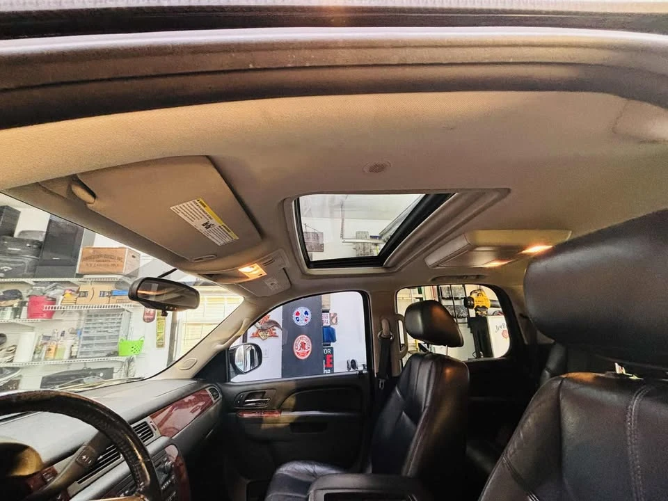 2012 Chevrolet Tahoe 3rd Gen - Image 6 of 8