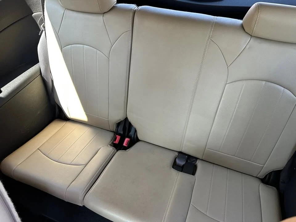 2012 Chevrolet Traverse - Image 11 of 19