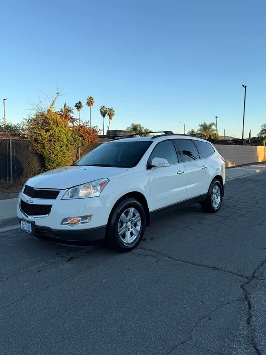 2012 Chevrolet Traverse - Image 3 of 8