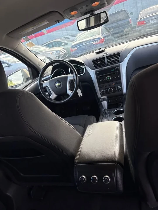 2012 Chevrolet Traverse - Image 10 of 14