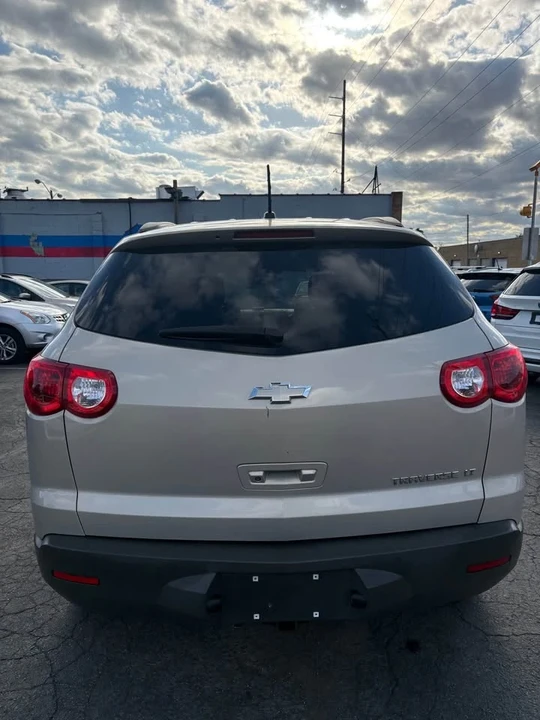 2012 Chevrolet Traverse - Image 3 of 14