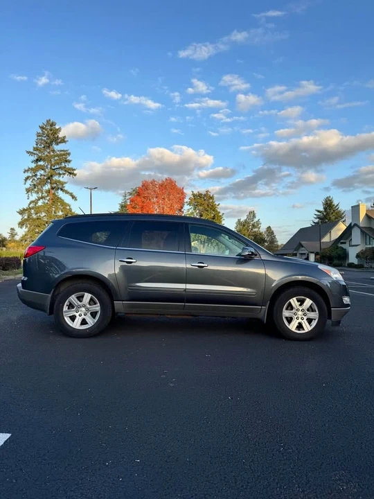 2012 Chevrolet Traverse - Image 7 of 15