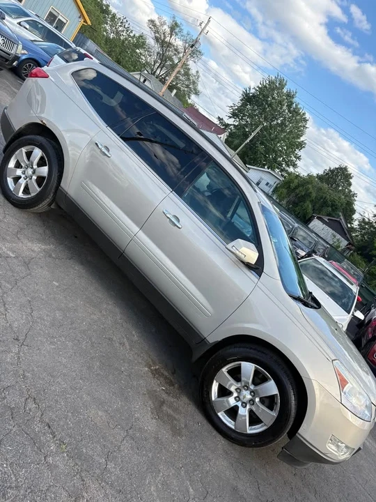 2012 Chevrolet Traverse - Image 6 of 14
